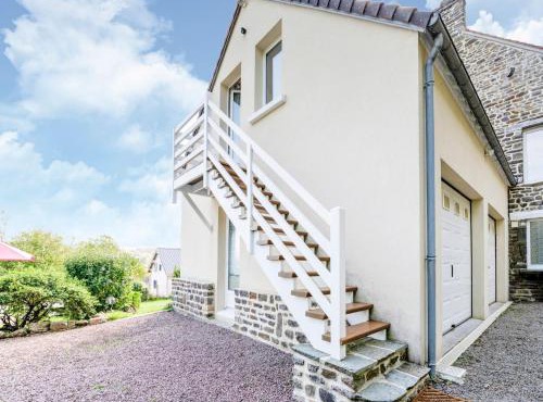 Apartment in Saint-Rémy near Lake