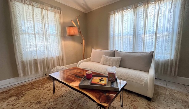 Apartment in St. Petersburg - Minutes from Downtown