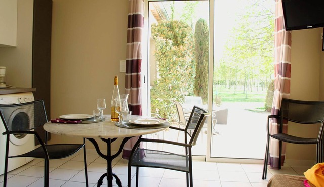 Apartment in the heart of Vaucluse close to the tourist attractions of Vaucluse