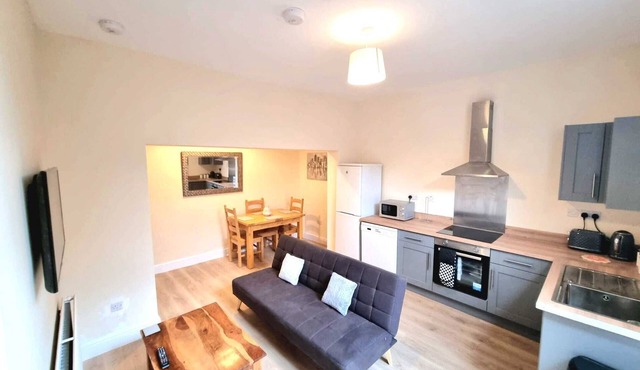 Apartment in the centre of Worcester with free parking