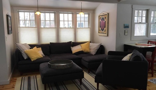 Apartment in the heart of Leland, just a short walk to Fishtown.