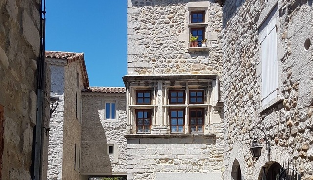 Apartment in the historic center of Ruoms