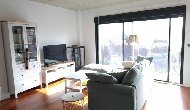APARTMENT IN THE PLAZA DE ESPAÑA + PARKING