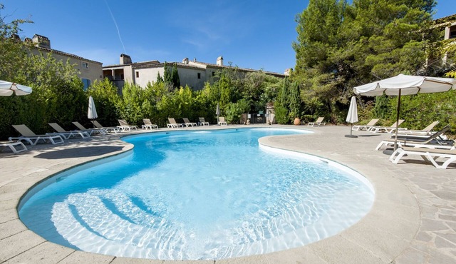 Apartment in the private Pont Royal golf course.