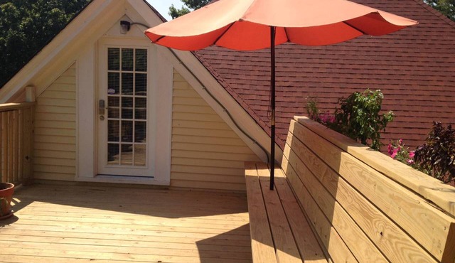 Apartment in the trees of Historic Downtown Helena