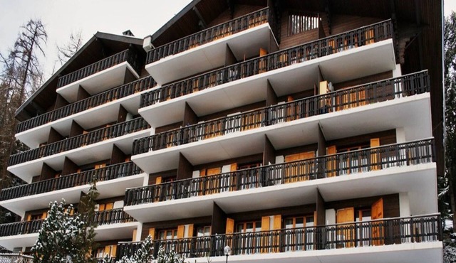 Apartment in Veysonnaz with valley view