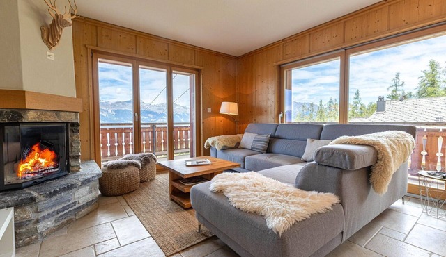 Apartment in Veysonnaz with Ski Slope Access