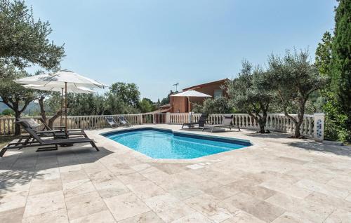 Apartment In Villa With Pool