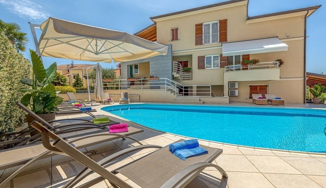 Apartment Irena A2 with Pool - Mali Maj