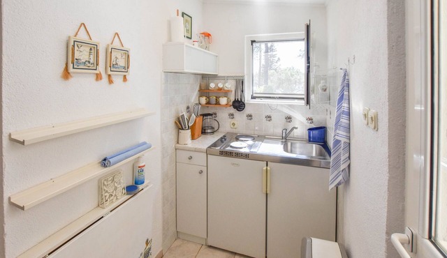 Apartment Ivan (20181-A1) - Veli Rat (Dugi otok)