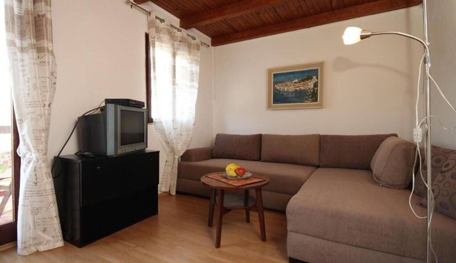 Apartment Iva (105231-A1) - Molunat