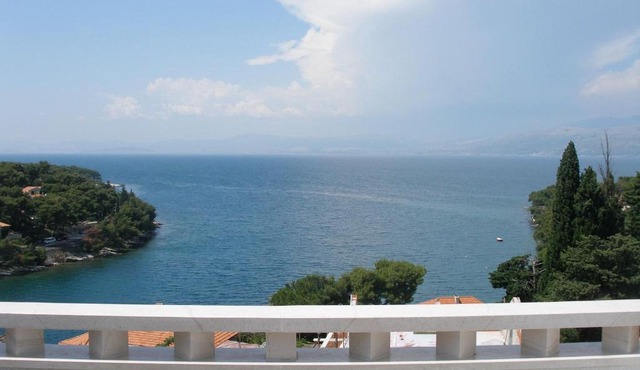 Apartment Ivan - beautiful sea view