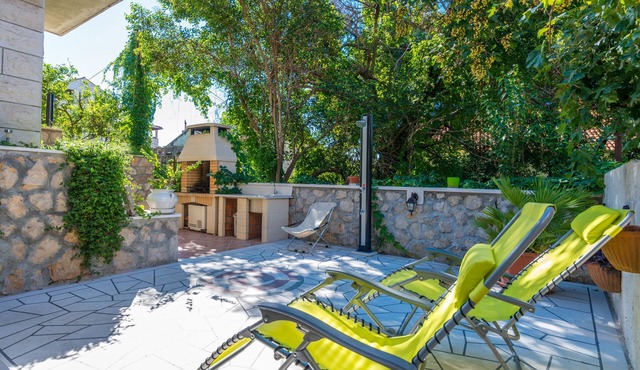 Apartment Ivona
