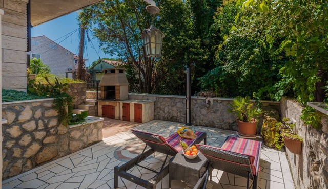 Apartment Ivona with teracce
