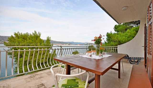 Apartment Jakov (40231-A1) - Okrug Donji (Ciovo)