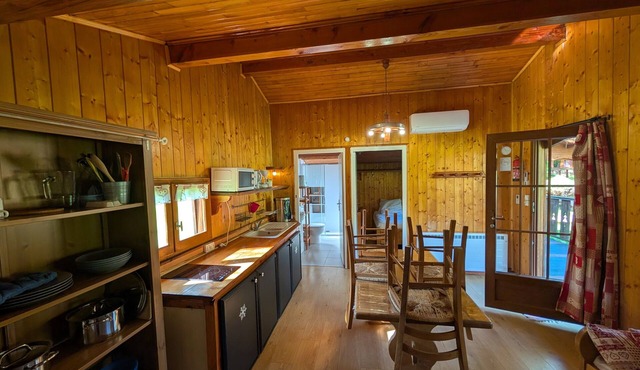 Apartment 'Jonquille' with Mountain View, Wi-Fi and Air Conditioning