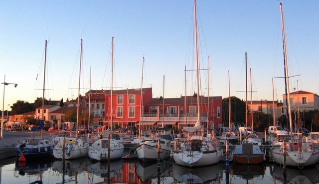 Apartment 'Jusqu'à 8' with Shared Garden