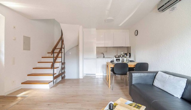 Apartment just minutes from the lake.