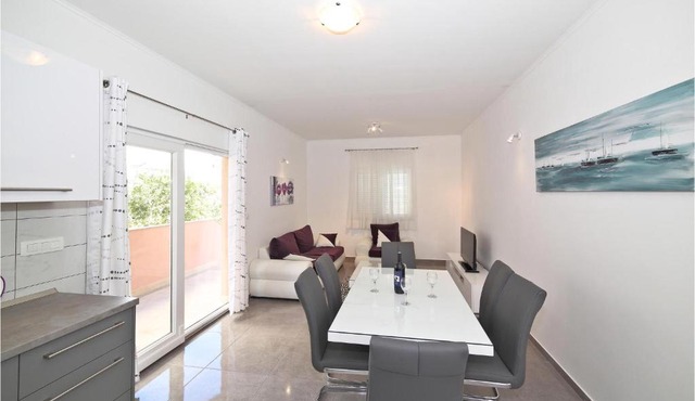 Apartment Kastel Kambelovac I