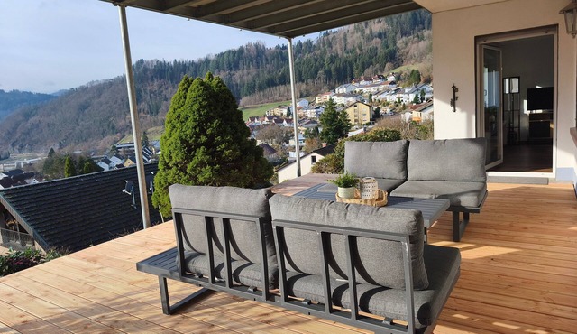 Apartment 'Kinzigtalblick' with Mountain View, Private Terrace and Wi-Fi