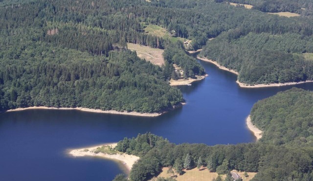 Apartment 'L'école' with Mountain View and Private Garden