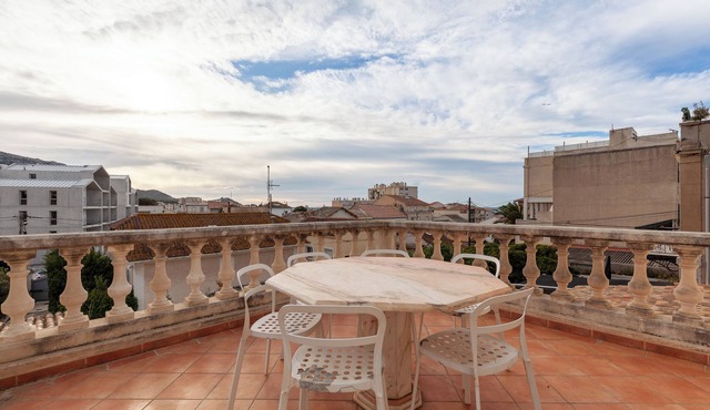 Apartment 'L'Esperance' with Mountain View, Wi-Fi and Air Conditioning