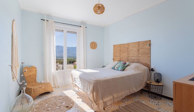 Apartment 'Les Albères' with Sea View, Wi-Fi and Air Conditioning