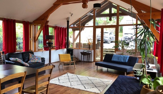 Apartment 'Le Kiosque De Compostelle' with Shared Pool, Private Garden and Wi-Fi