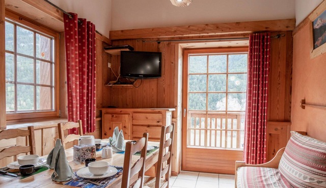 Apartment 'Le Monolithe' with Mountain View, Balcony and Wi-Fi