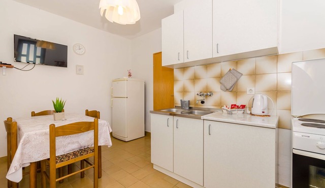 Apartment Lavčević (39171-A1) - Vrboska - island Hvar