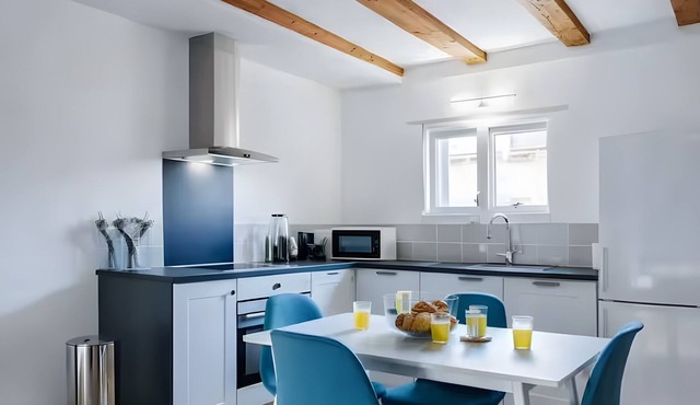 Apartment 'La Ballerine 3 Chambres' with Mountain View and Wi-Fi