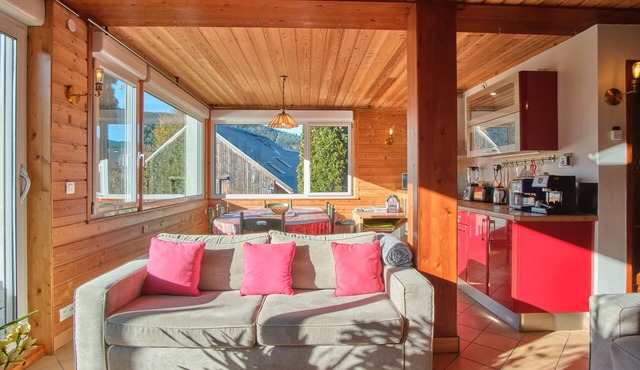 Apartment 'La Croix Du Sud' with Mountain View, Private Terrace and Wi-Fi