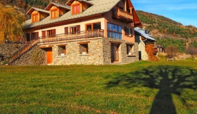 Apartment La Ferme des Ecrins by Interhome
