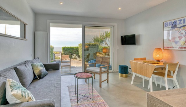 Apartment 'La Baule - Bora Bora - Face Mer' with Sea View, Private Terrace and Wi-Fi