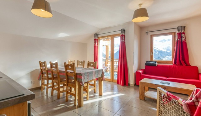 Apartment 'La Pirouette' with Mountain View, Shared Terrace and Wi-Fi