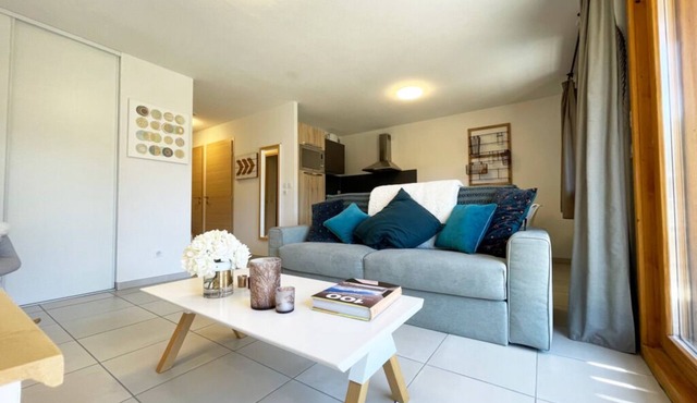 Apartment La Joue du Loup 4 people at the foot of the slopes