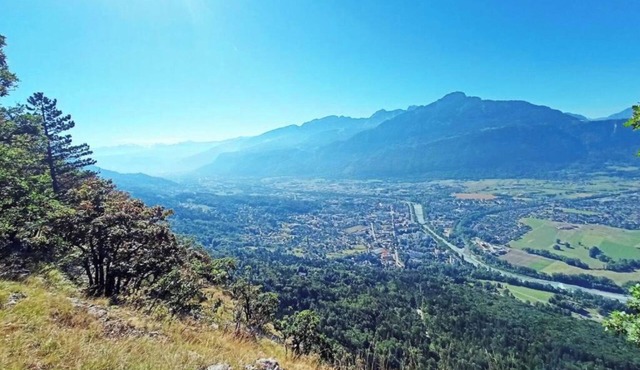 Apartment 'La Lisière T2' with Mountain View, Shared Garden and Wi-Fi