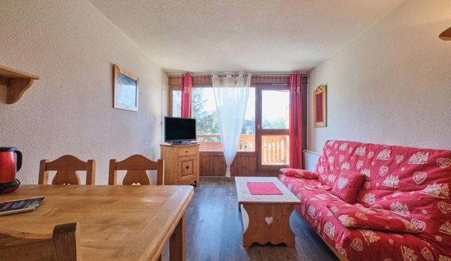 Apartment "La Montagne" with Mountain View, Balcony and Wi-Fi