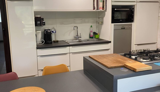 Apartment 'La Paillotte - 6 Personnes' with Private Terrace