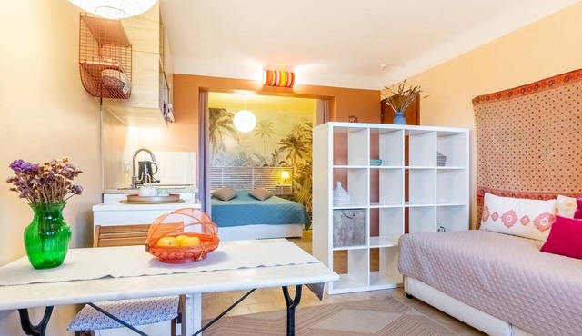 Apartment 'La Petite Colline À Céret' with Mountain View, Private Terrace and Wi-Fi