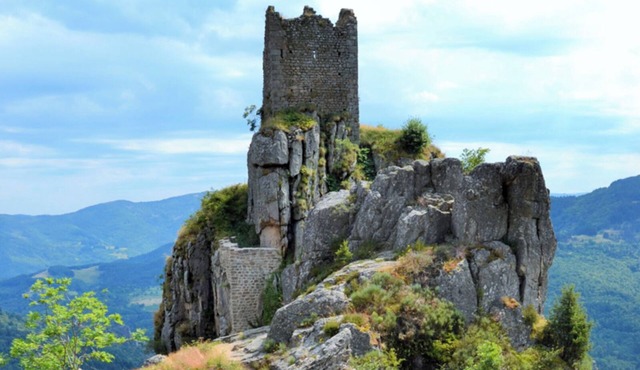 Apartment "La Salamandre" with Shared Garden, Balcony and Wi-Fi