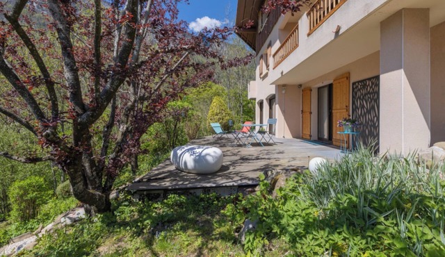 Apartment 'La Tour 74' with Mountain View, Private Terrace and Wi-Fi