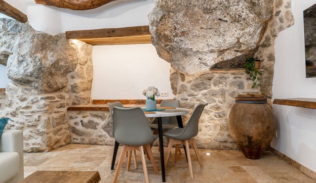 Apartment 'La Trinchera' with Wi-Fi and Air Conditioning