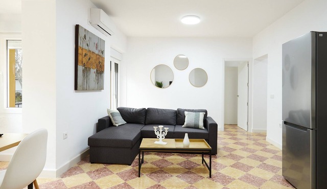 Apartment 'La Victoria B' with Balcony, Wi-Fi and Air Conditioning