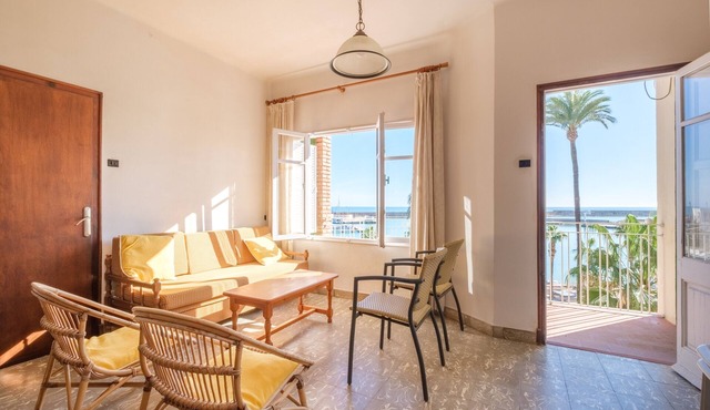 Apartment 'Las Palmeras 4' with Sea View, Private Terrace and Balcony