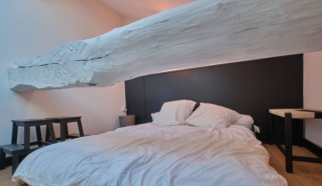 Apartment 'L’atypique La Cabane' with Wi-Fi