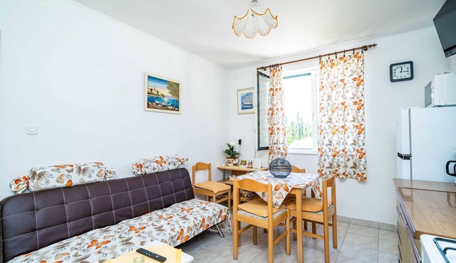 Apartment Laurel Leaf - Three Bedroom Apartment with Terrace