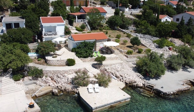 Apartment "Lavanda" right on the sea