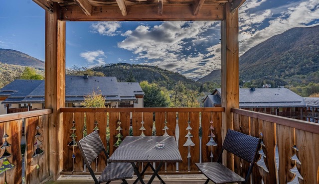 Apartment 'Le calme de Ax' with Mountain Views, Shared Pool and Balcony