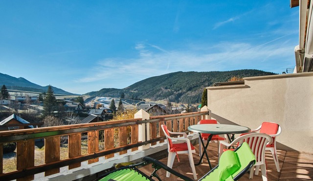Apartment 'Le Chalet De Suzon' with Mountain View, Wi-Fi and Air Conditioning